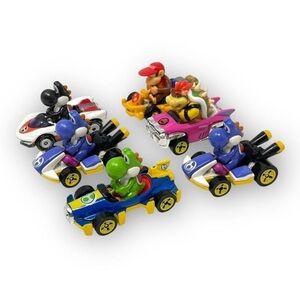 Hot Wheels Super Mario Die Cast Cars Lot of 6 Mario Kart Yoshi Blue Green Black